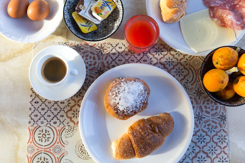 B&B Diana Brown Lipari