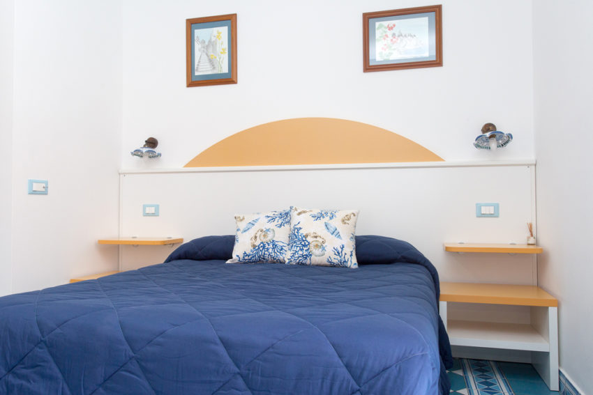 B&B Diana Brown Lipari Eolie