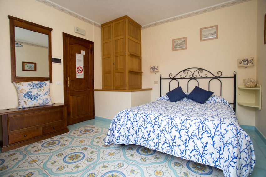 B&B Diana Brown Lipari Eolie